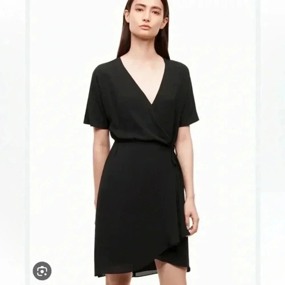 Aritzia Babaton Wallace Dress Short Sleeve Wrap Mini Deep V-Neck Size Small S - Picture 3 of 9
